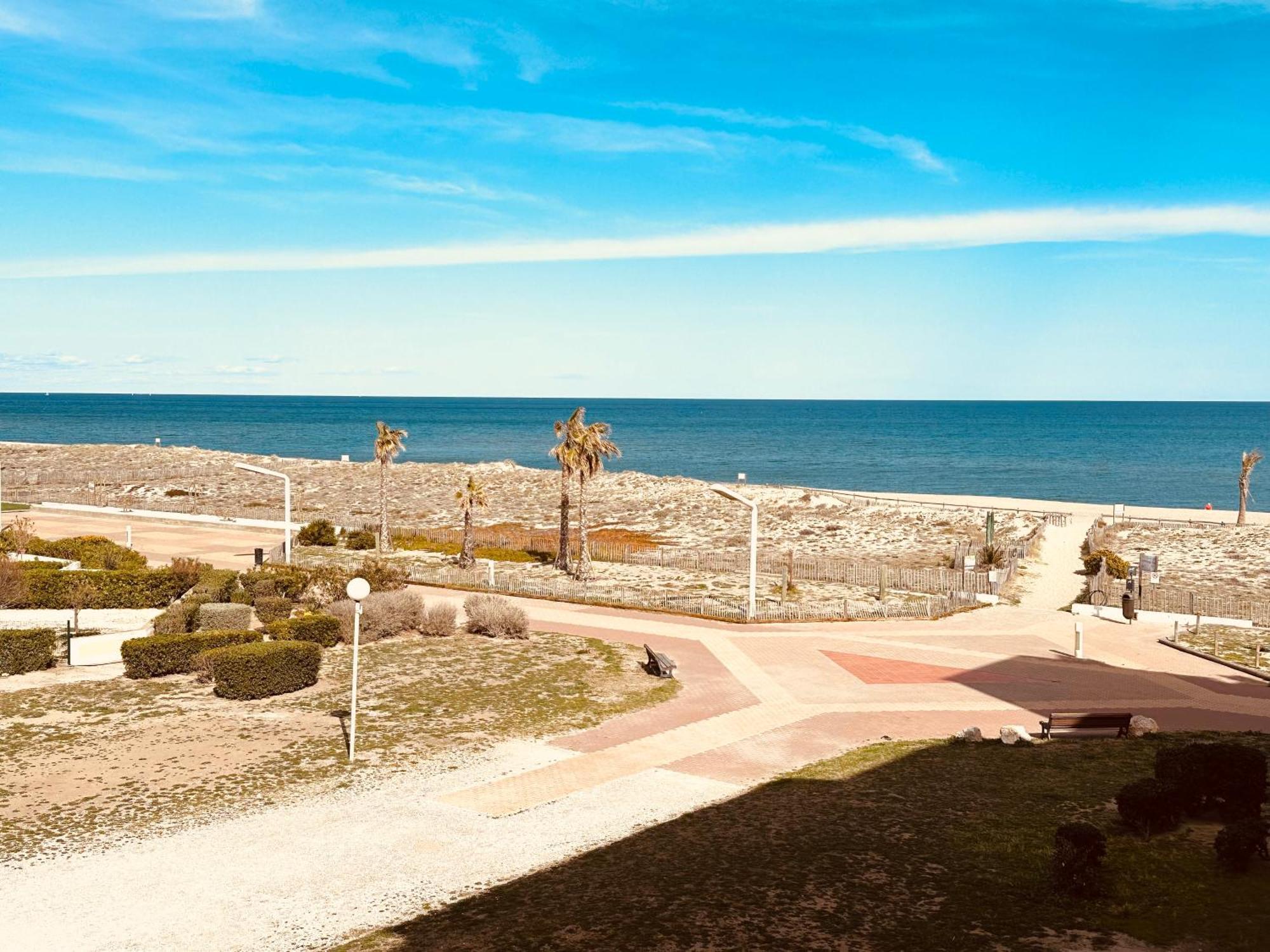 Escale Au Sud, Un Appart Les Pieds Dans L Eau :) Le Barcarès Esterno foto